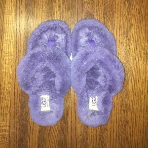 Ugg - women’s fuzzy slippers